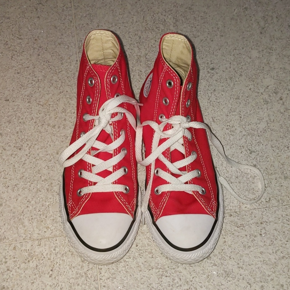 Red converse sneakers size 3
